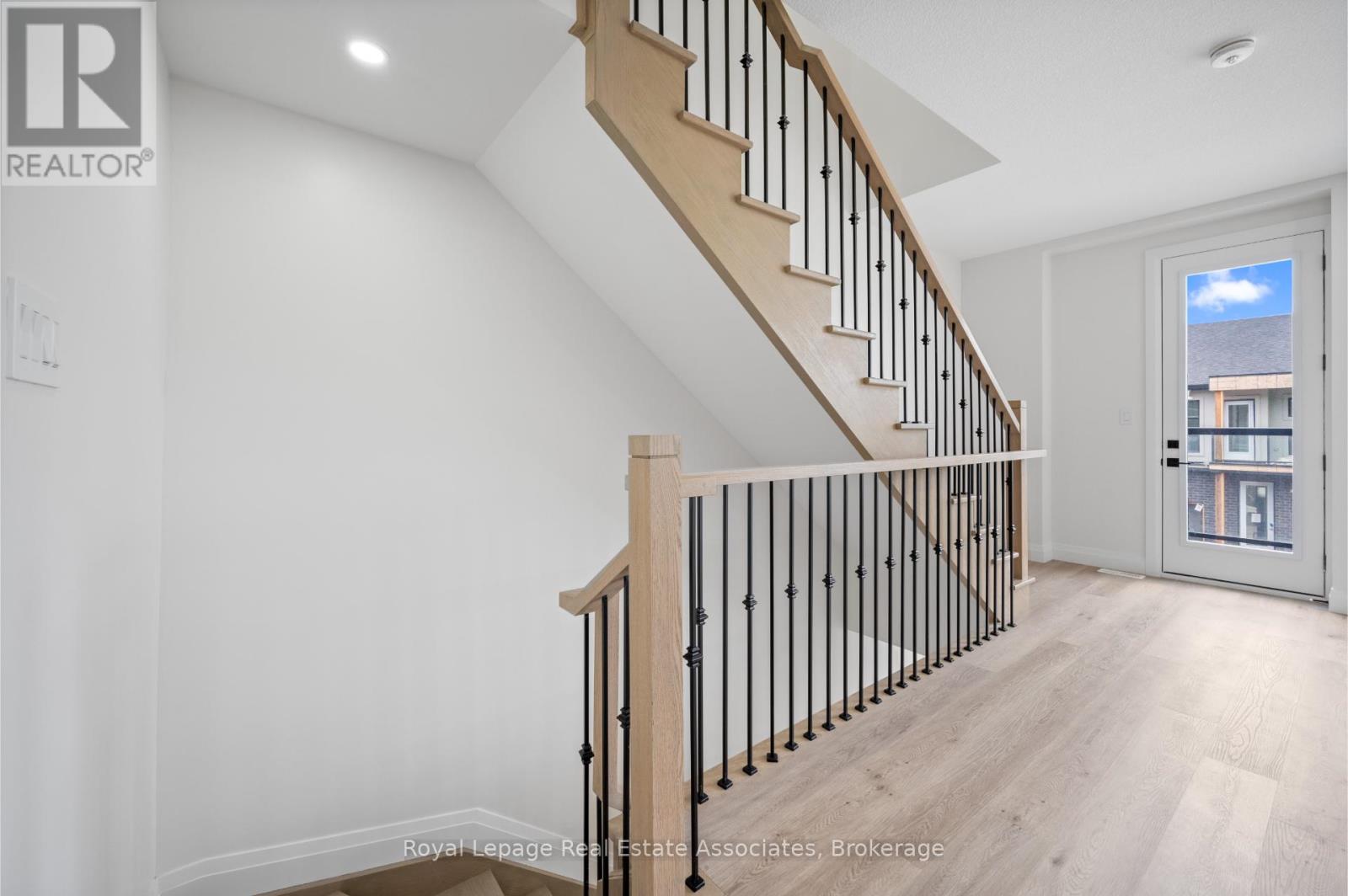 33 - 73 Warren Trail, Welland, Ontario  L3B 0N8 - Photo 6 - X12366440