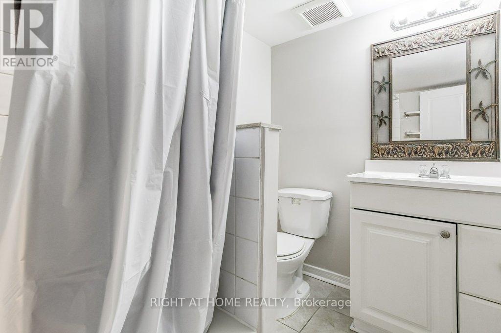 63 Kinsey Street, St. Catharines (Western Hill), Ontario  L2S 1E2 - Photo 14 - X12366494