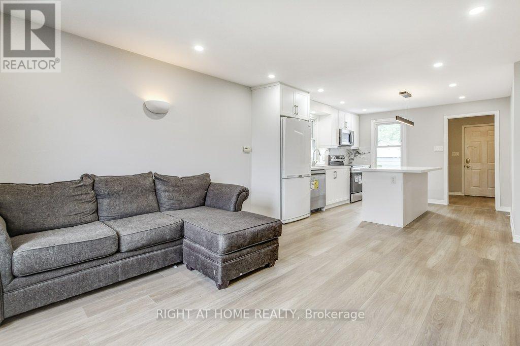 63 Kinsey Street, St. Catharines (Western Hill), Ontario  L2S 1E2 - Photo 6 - X12366494