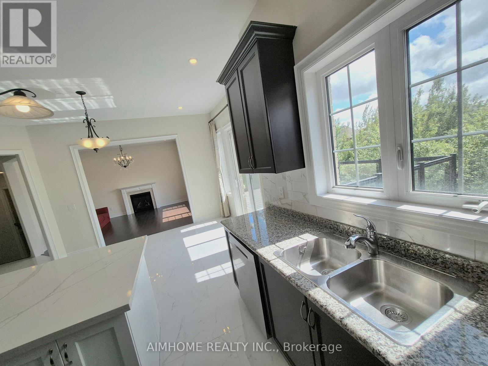 3150 Sunflower Drive, Oakville, Ontario  L6M 0Z4 - Photo 13 - W12365535