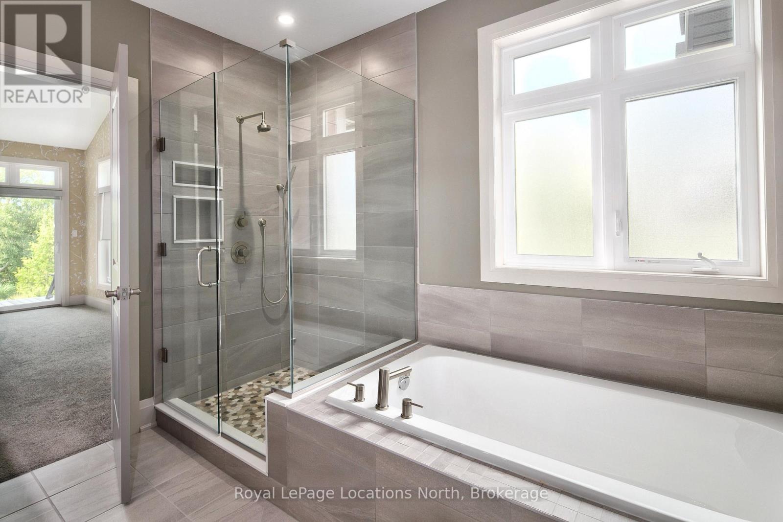 147 West Ridge Drive, Blue Mountains, Ontario  N0H 2P0 - Photo 21 - X12365913
