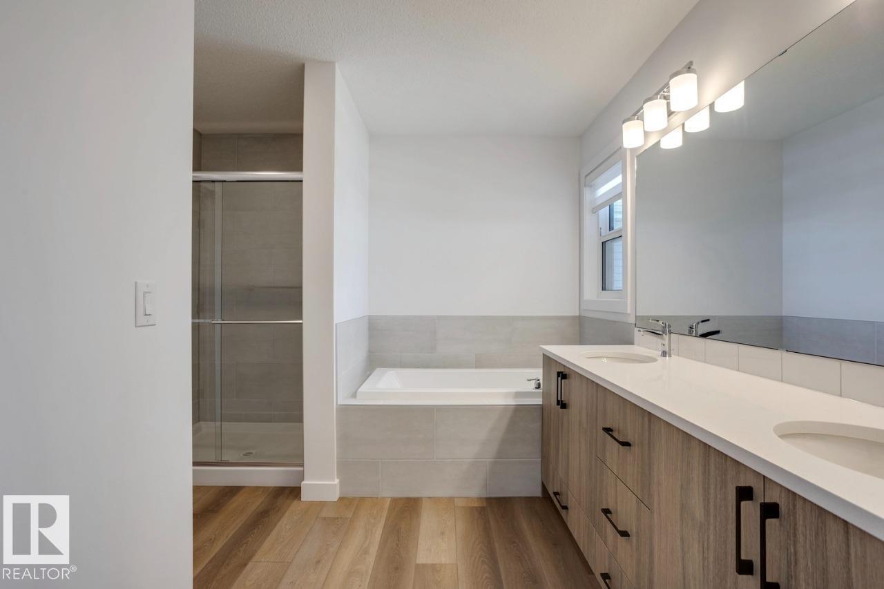 19019 20 Av Nw, Edmonton, Alberta  T6M 3E8 - Photo 13 - E4454851