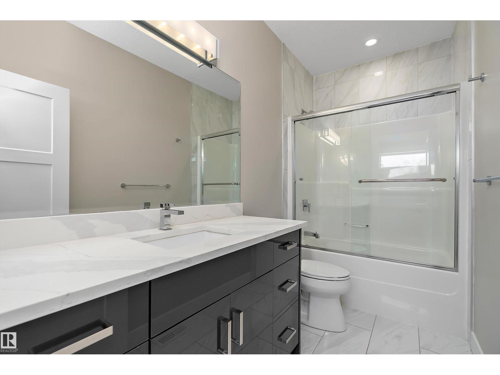Property at 8422 117 ST NW image 5