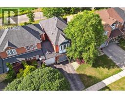 70 MOORE Crescent, Ancaster, Ontario