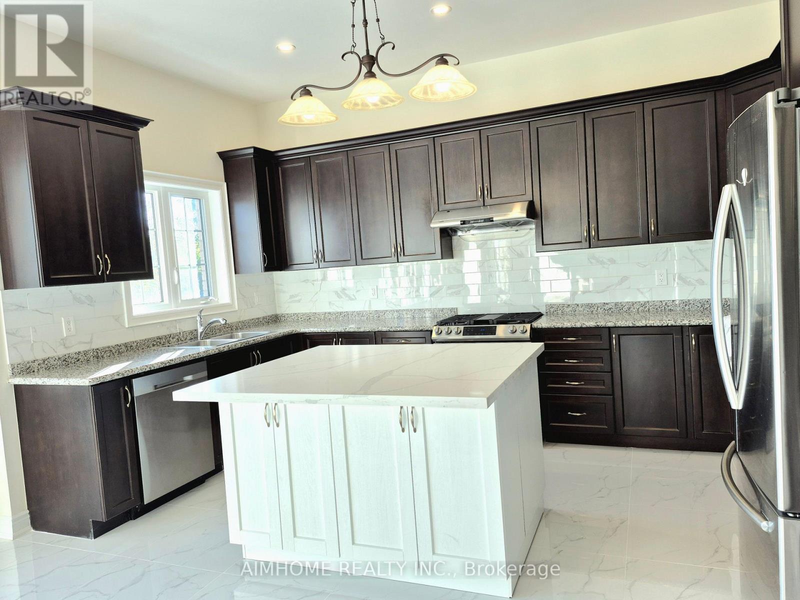 3150 Sunflower Drive, Oakville, Ontario  L6M 0Z4 - Photo 9 - W12365535