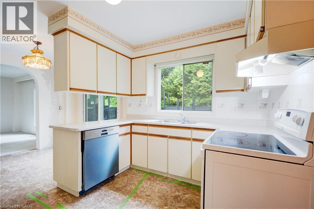 120 Castle Crescent, Oakville, Ontario  L6J 5H3 - Photo 29 - 40745525