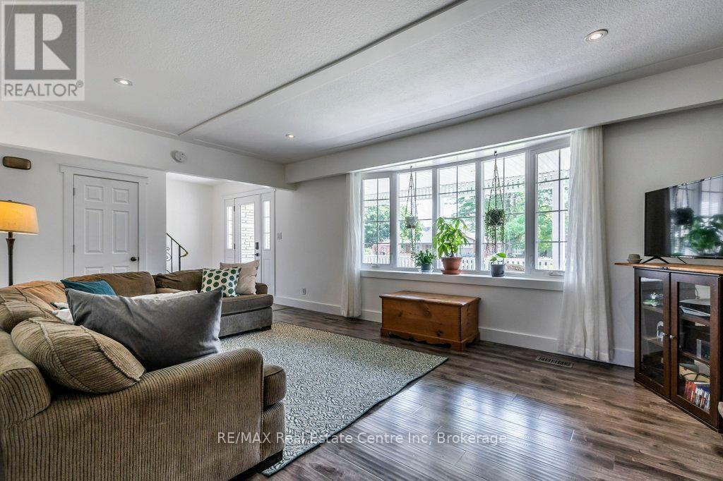 42 Westminster Avenue, Guelph, Ontario  N1E 4C1 - Photo 6 - X12366609