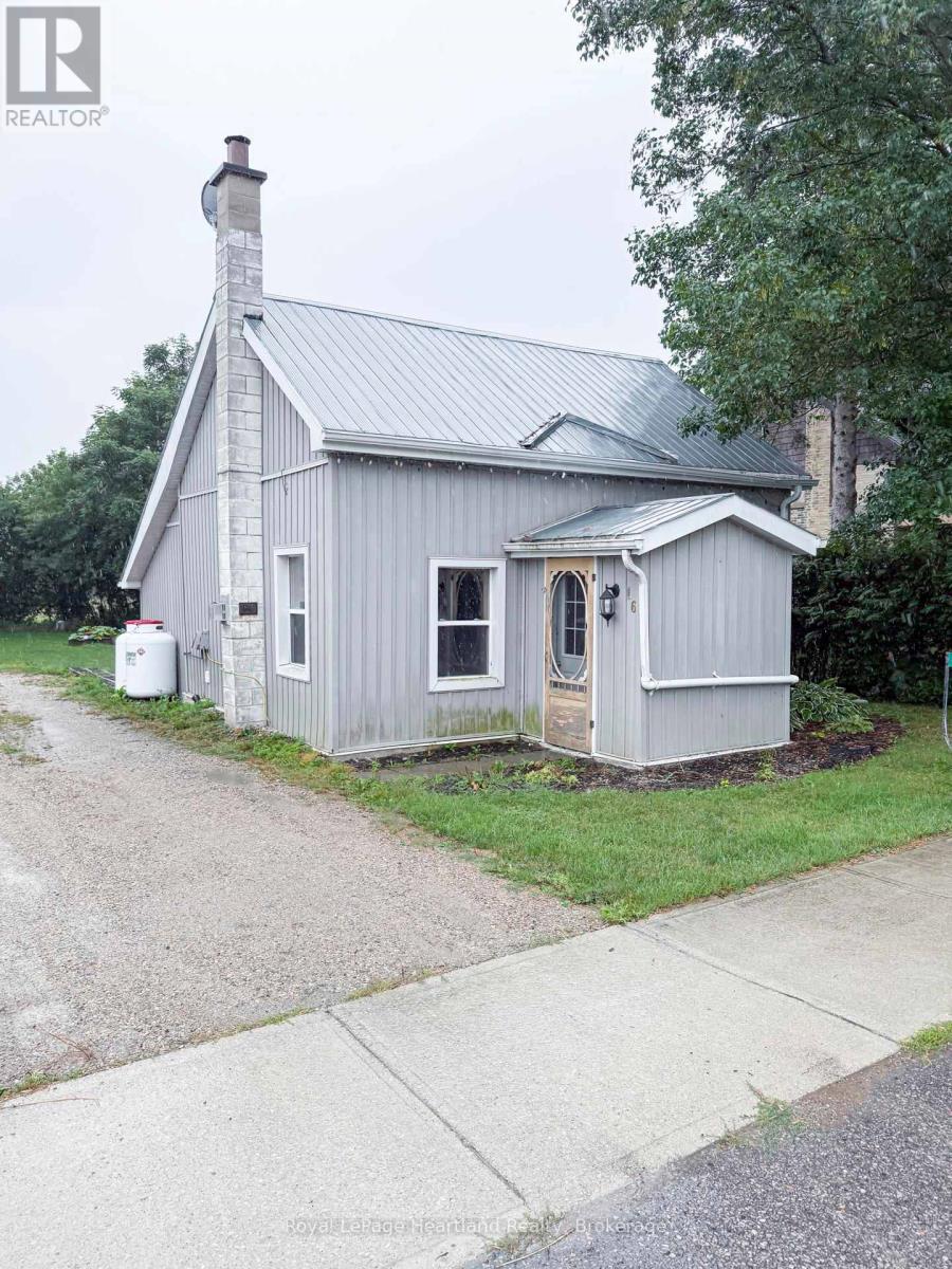 16 Whitechurch Street, Huron-Kinloss, Ontario  N0G 2W0 - Photo 1 - X12366629