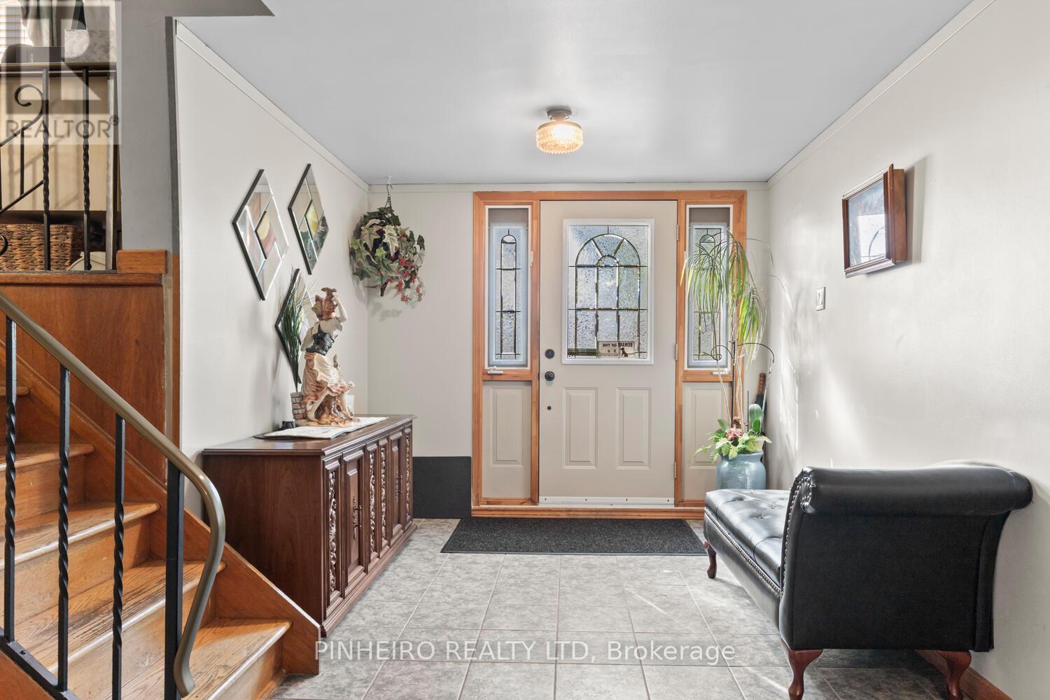 6 Oregon Road, London South, Ontario  N5Z 4B9 - Photo 12 - X12366608