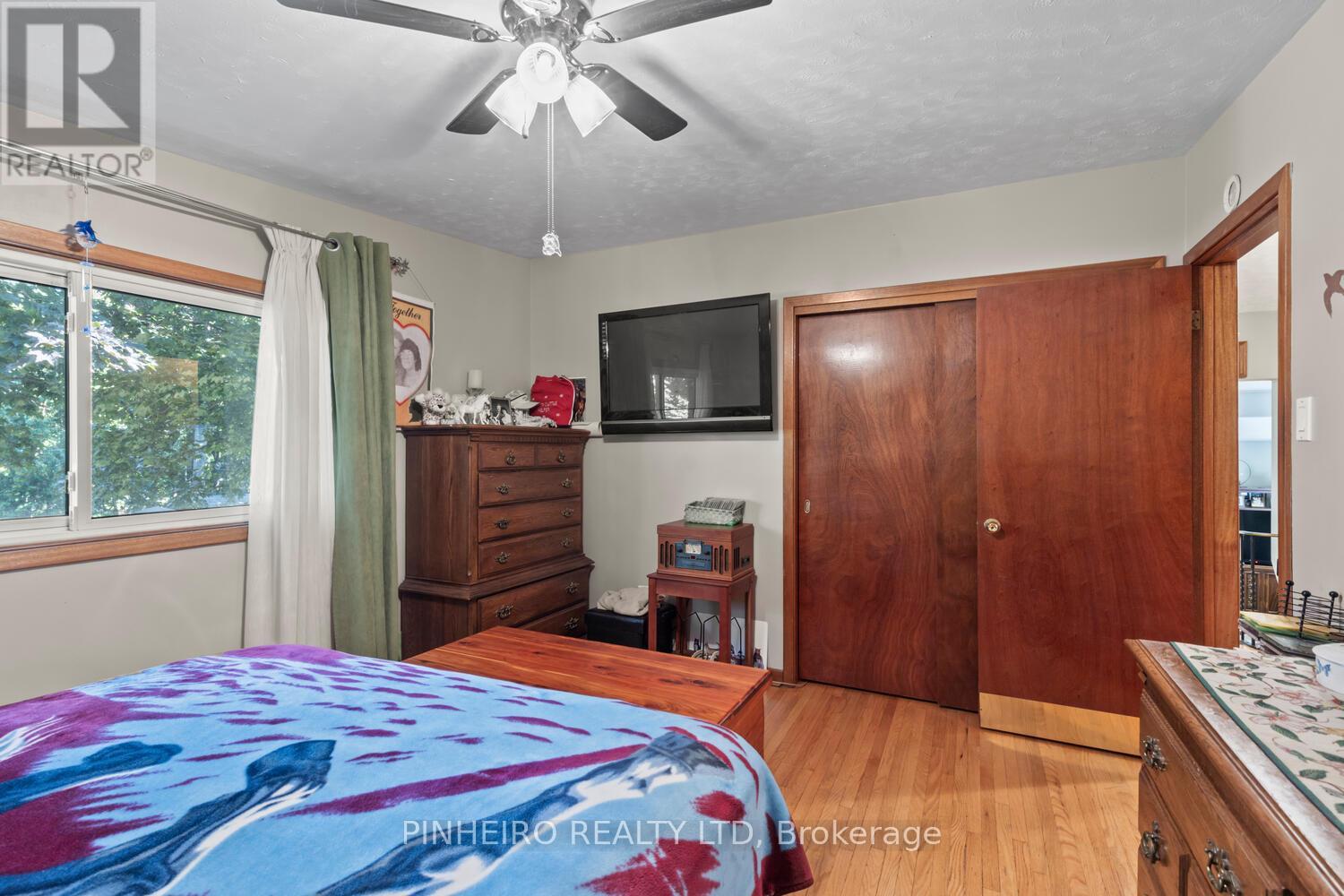 6 Oregon Road, London South, Ontario  N5Z 4B9 - Photo 15 - X12366608