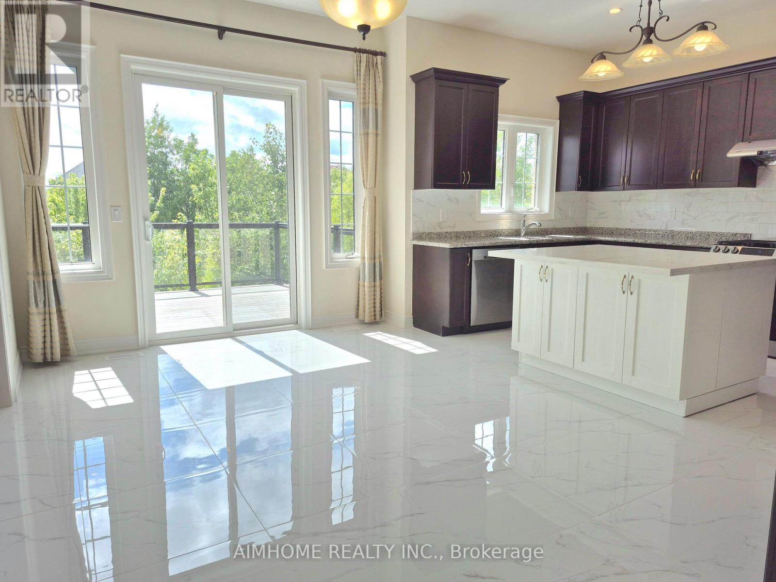 3150 Sunflower Drive, Oakville, Ontario  L6M 0Z4 - Photo 6 - W12365535