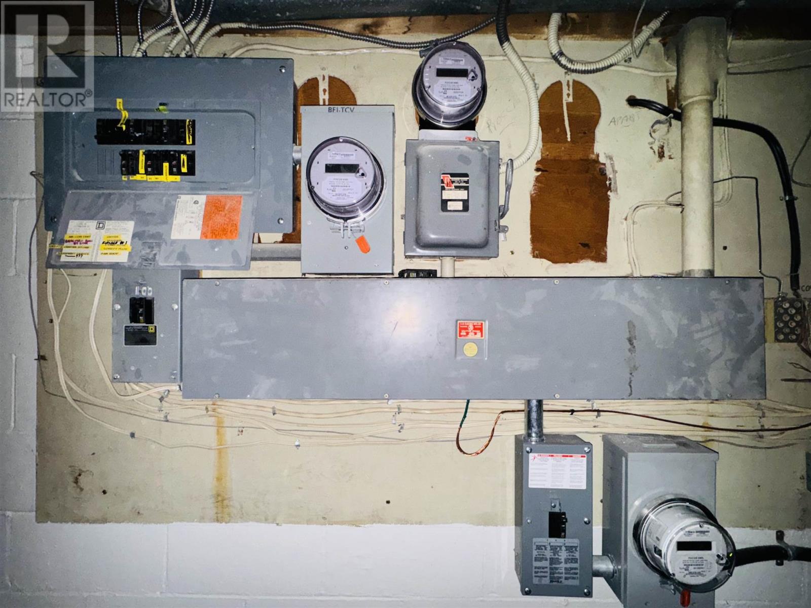 6 & 8 Earl Ave, Dryden, Ontario  P8N 1X3 - Photo 17 - TB243210