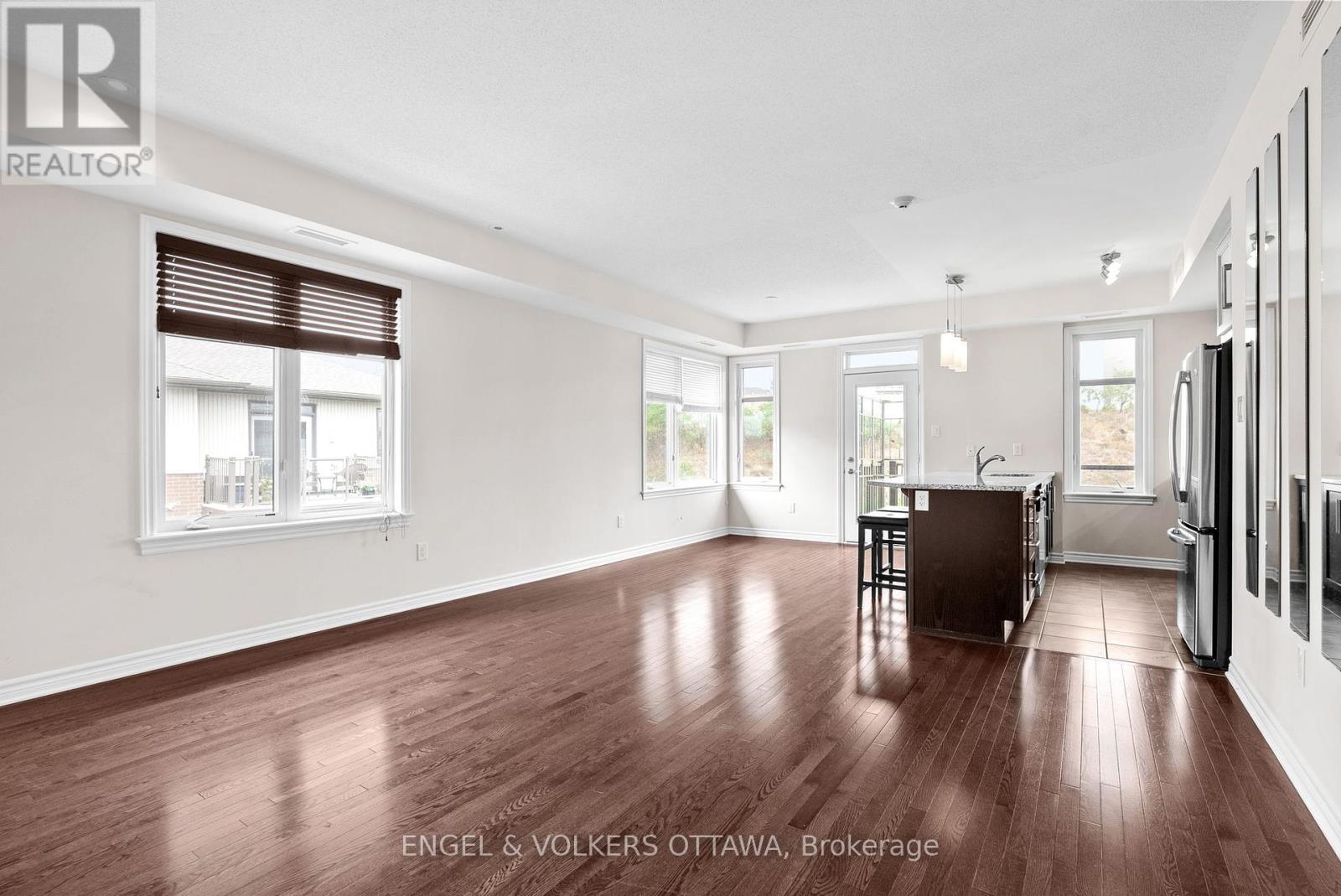 302 - 180 Guelph Private, Ottawa, Ontario  K2T 0J6 - Photo 18 - X12366638