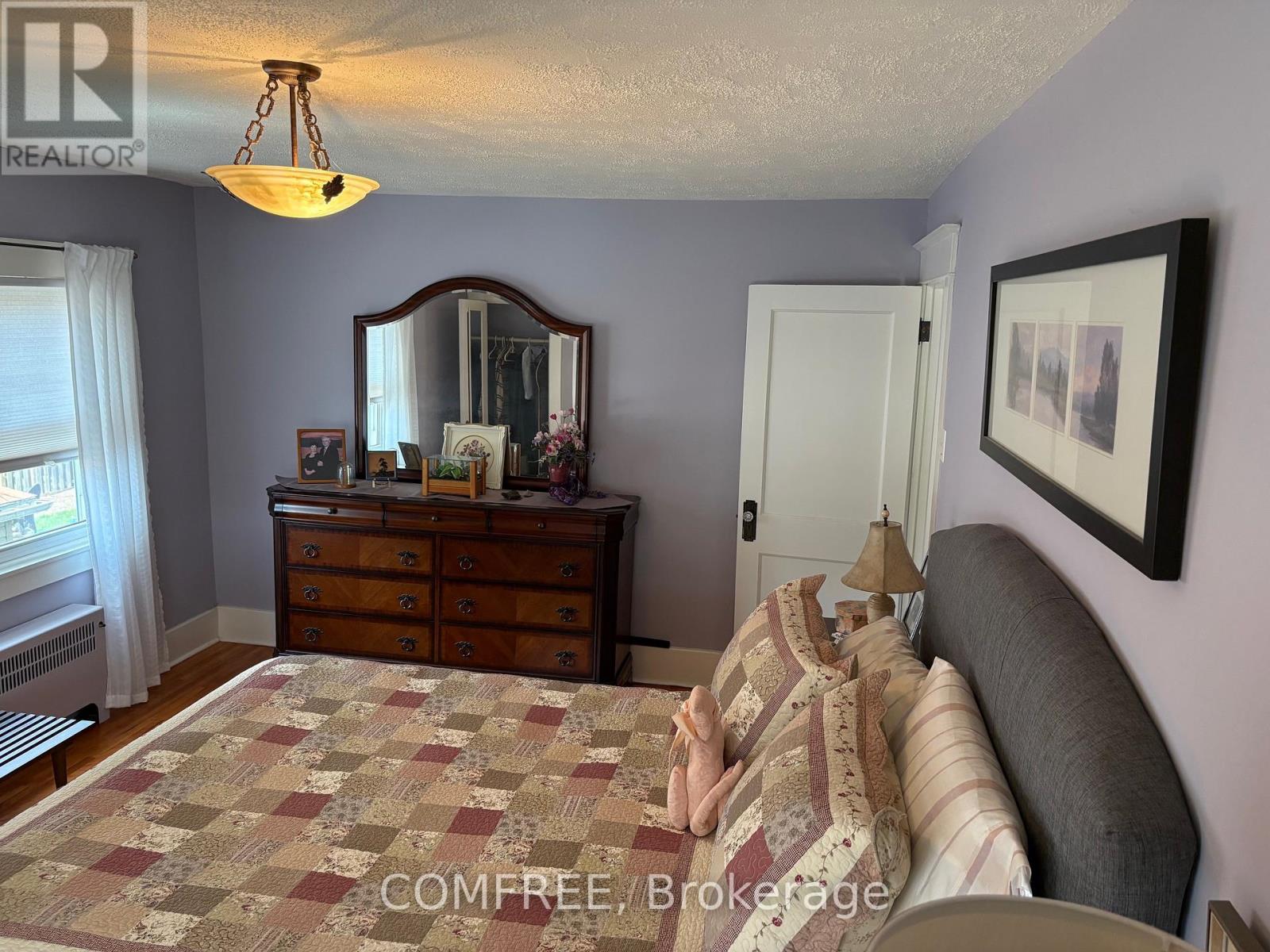 15 Laird Avenue N, Amherstburg, Ontario  N9V 2T5 - Photo 18 - X12366681