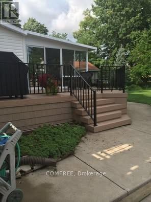 15 Laird Avenue N, Amherstburg, Ontario  N9V 2T5 - Photo 6 - X12366681