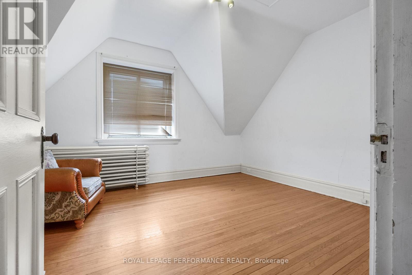 320-322 Chapel Street, Ottawa, Ontario  K1N 7Z3 - Photo 42 - X12366713