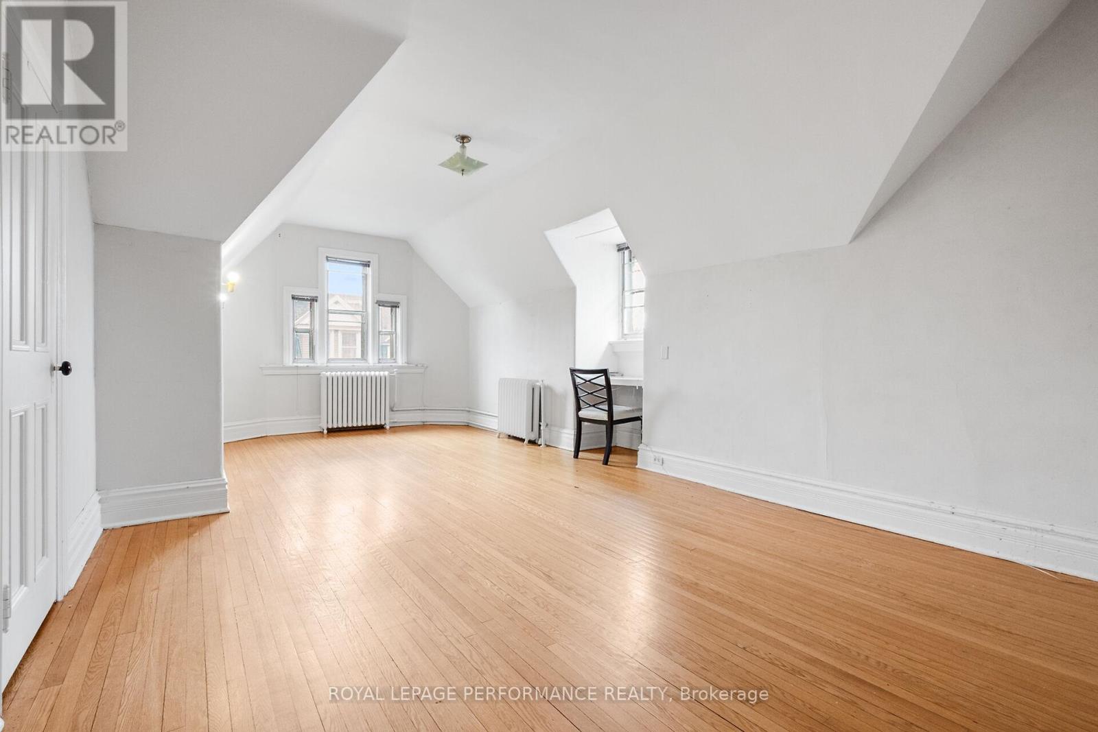 320-322 Chapel Street, Ottawa, Ontario  K1N 7Z3 - Photo 44 - X12366713