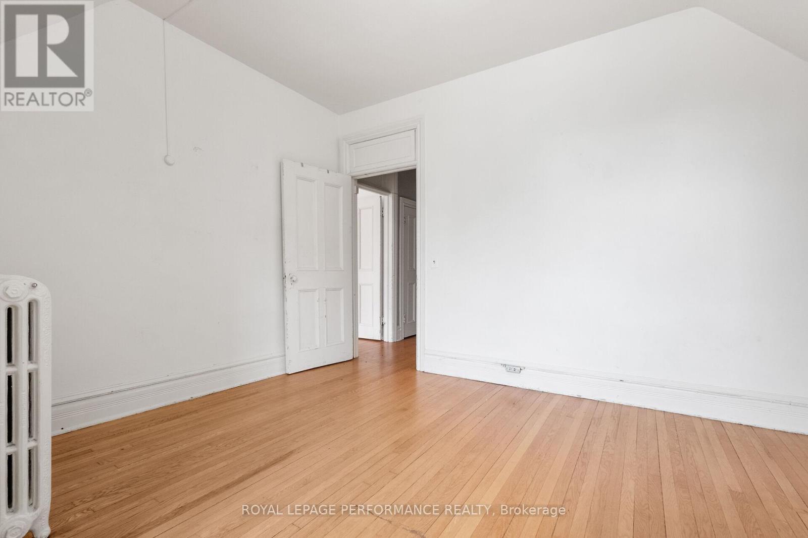 320-322 Chapel Street, Ottawa, Ontario  K1N 7Z3 - Photo 46 - X12366713