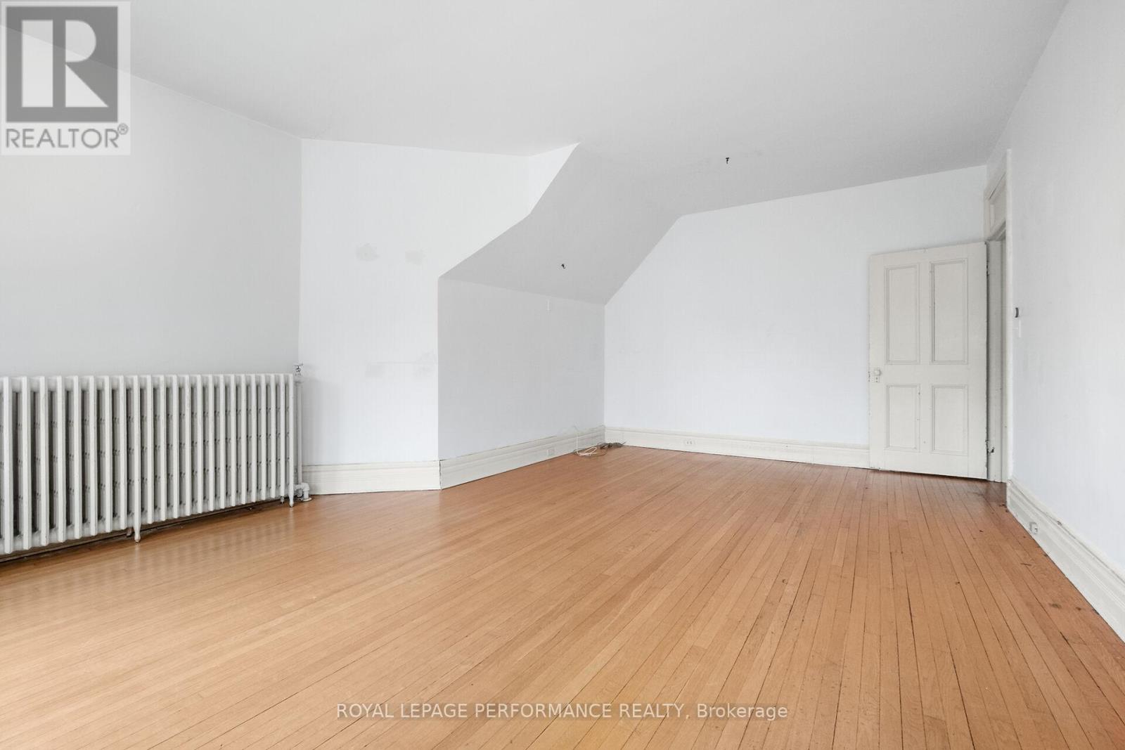 320-322 Chapel Street, Ottawa, Ontario  K1N 7Z3 - Photo 49 - X12366713