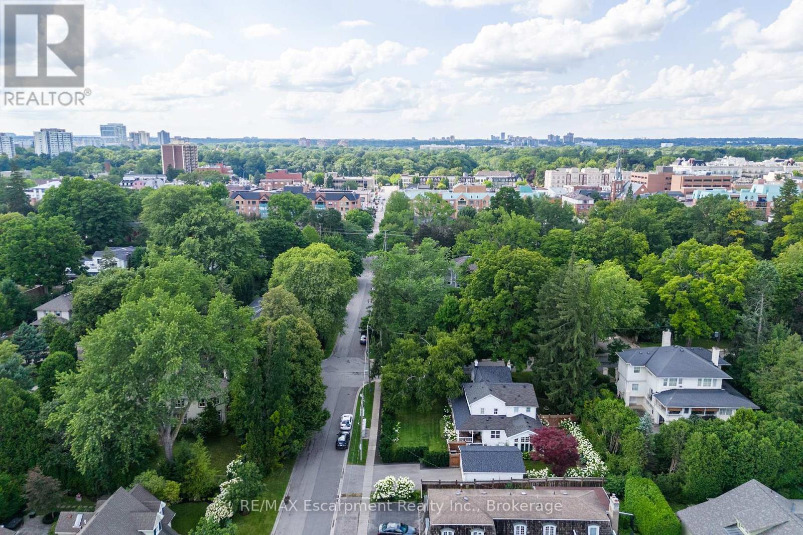 212 King Street, Oakville, Ontario  L6J 1B5 - Photo 37 - W12366618