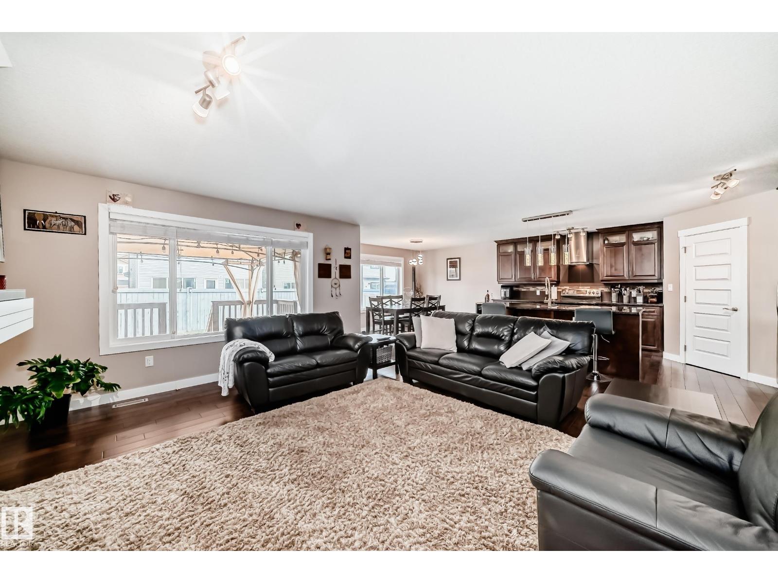 Property at 8710 180A AV NW image 4