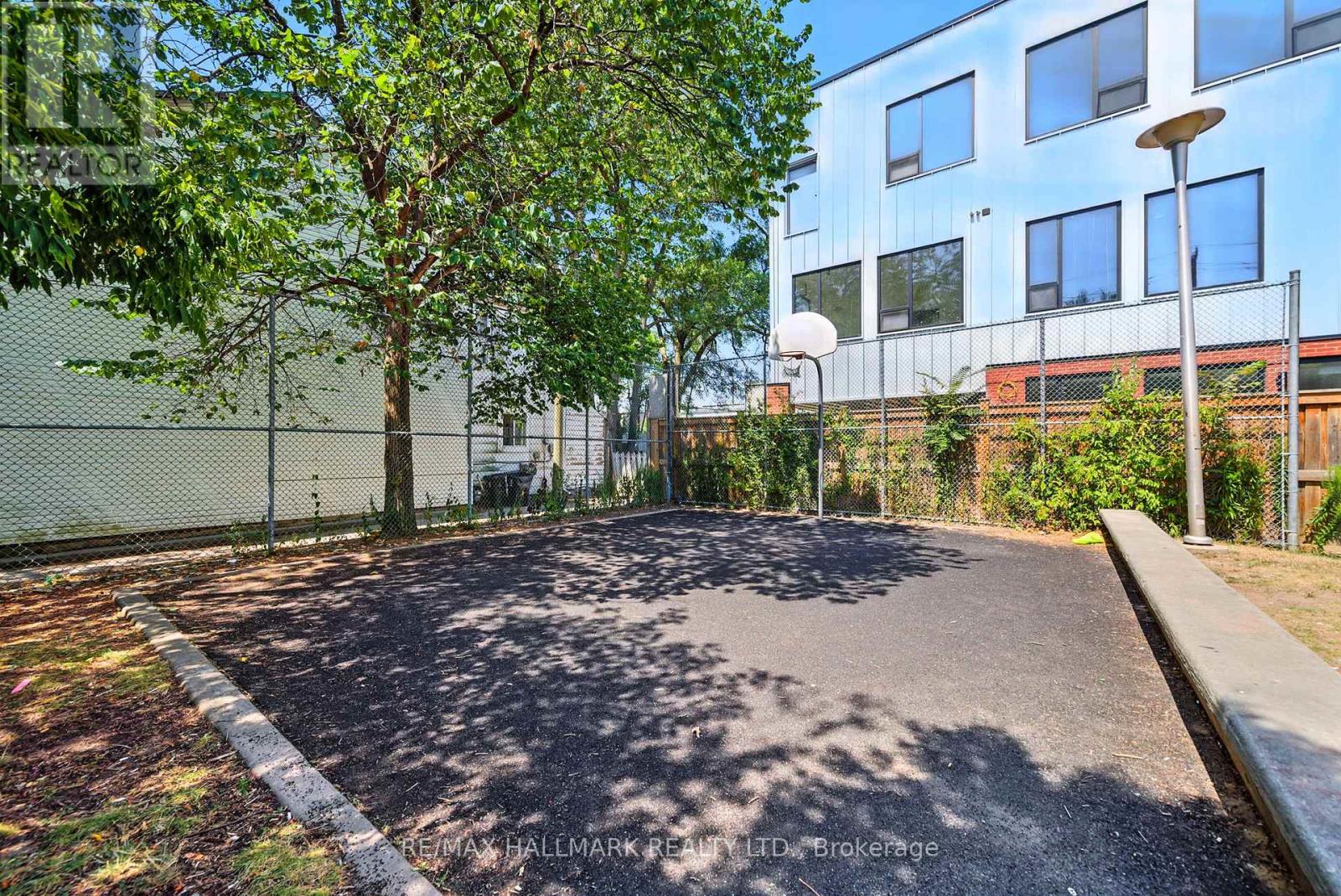 2 - 170 Perth Avenue, Toronto, Ontario  M6P 3X5 - Photo 35 - W12366577