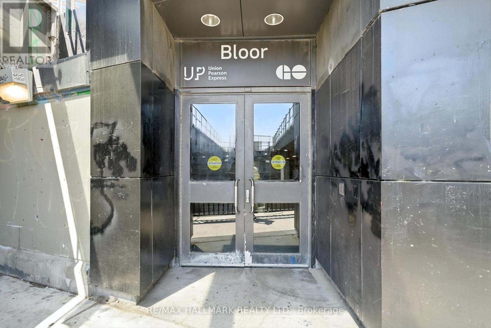 2 - 170 Perth Avenue, Toronto, Ontario  M6P 3X5 - Photo 40 - W12366577