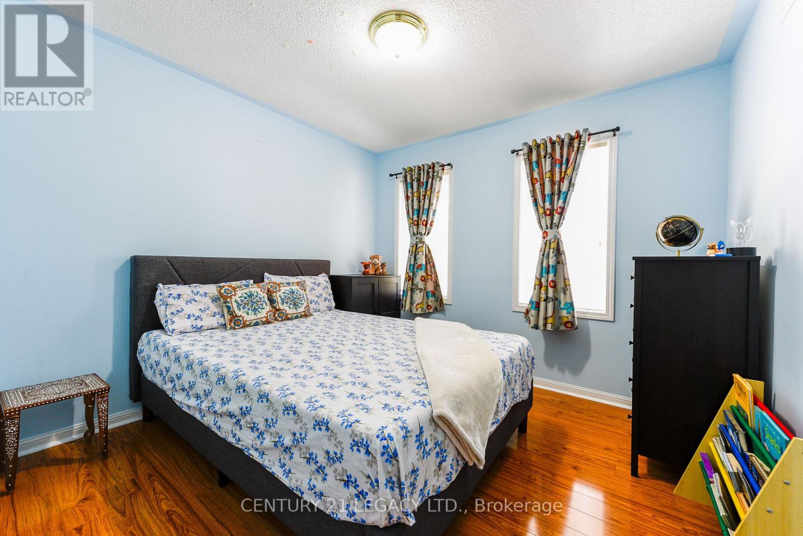 2496 Clayborne Place, Oakville, Ontario  L6M 4C3 - Photo 21 - W12366603