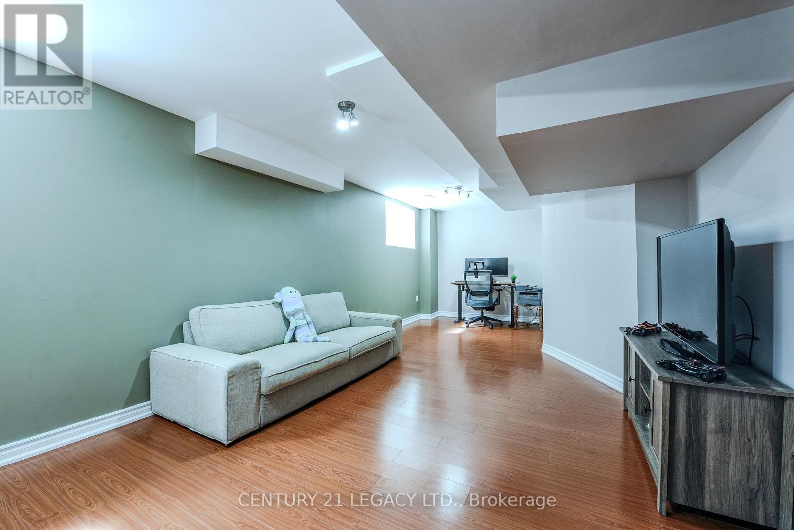 2496 Clayborne Place, Oakville, Ontario  L6M 4C3 - Photo 31 - W12366603