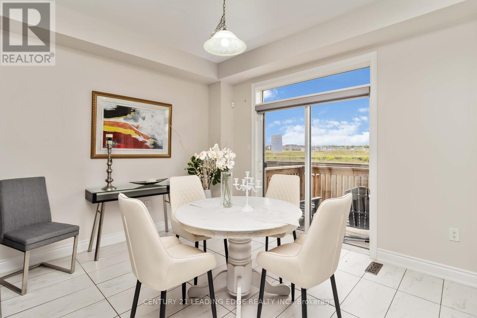 4 Wainwright Drive, Brampton, Ontario L7A 0C7 - Photo 6 - W12366043