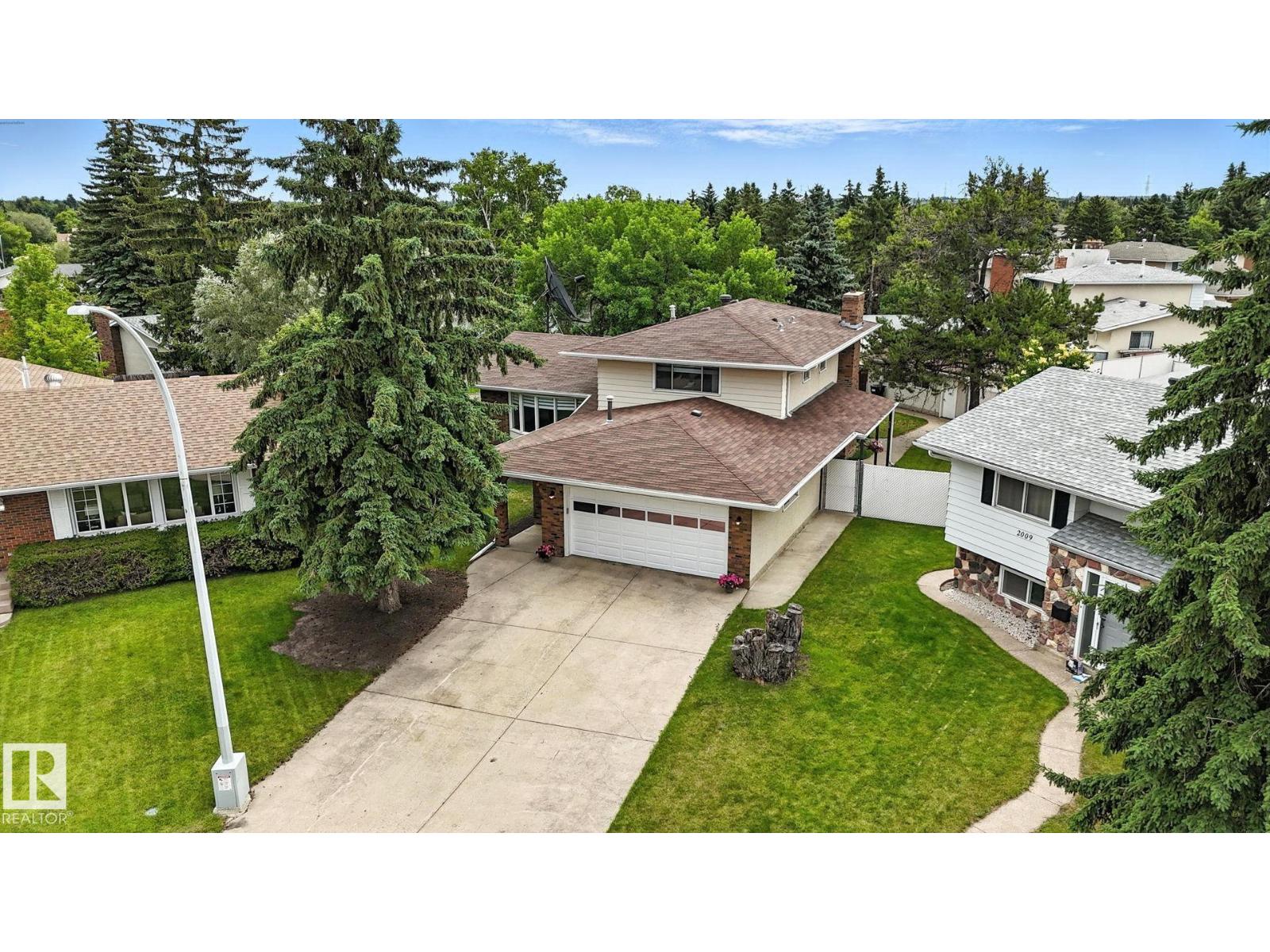 2011 89 ST NW, Edmonton, Alberta