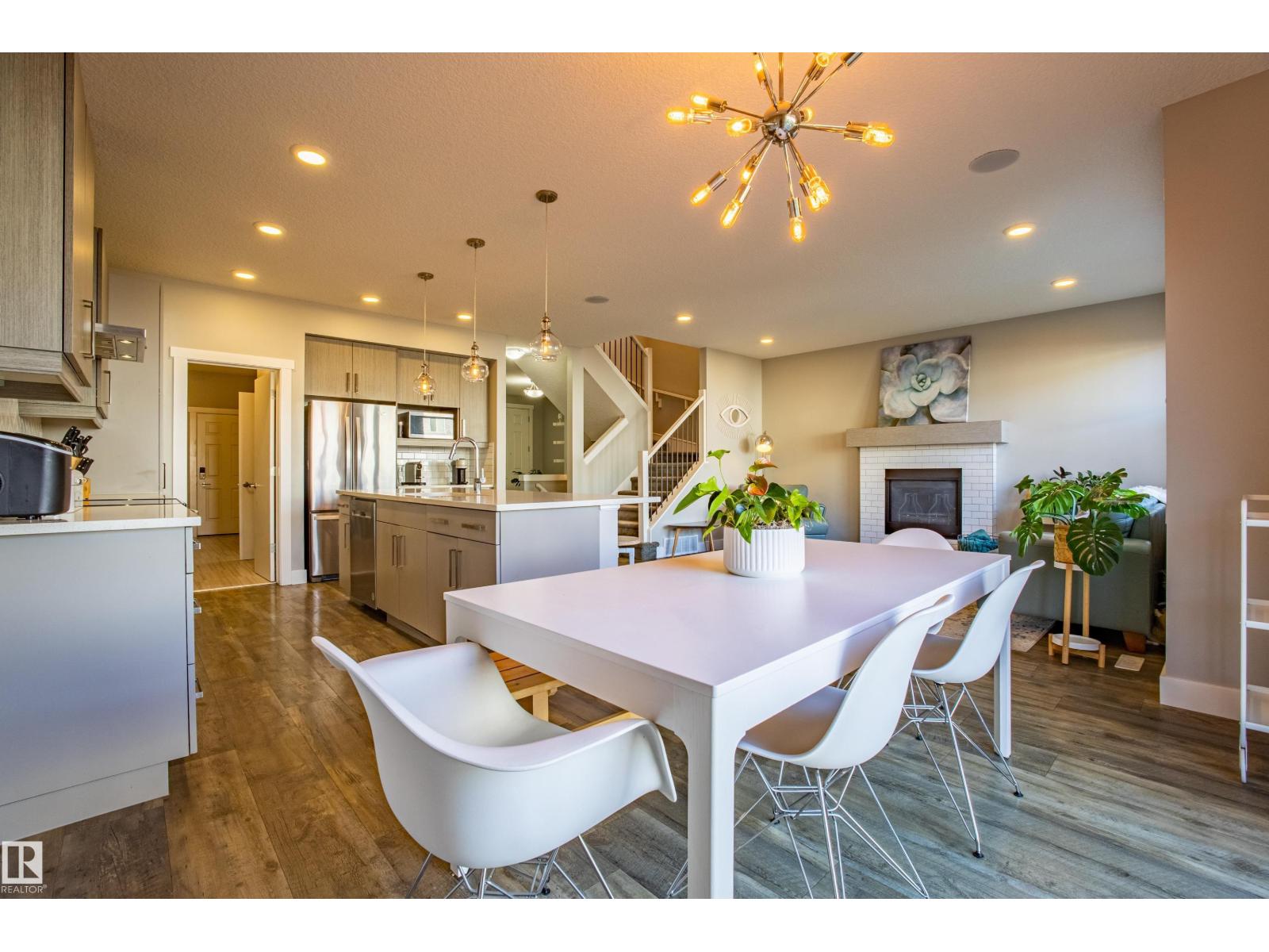 9815 225 St Nw, Edmonton, Alberta  T5T 7C1 - Photo 7 - E4454856