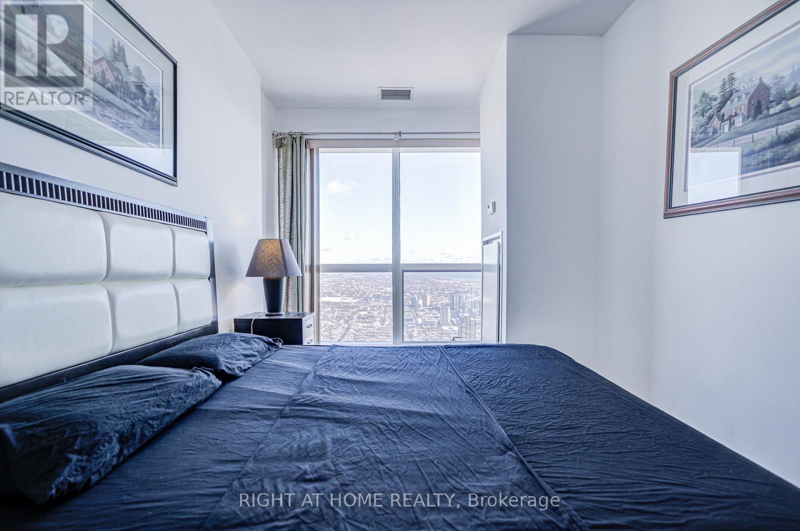 7405 - 388 Yonge Street, Toronto, Ontario  M5B 0A4 - Photo 21 - C12366632