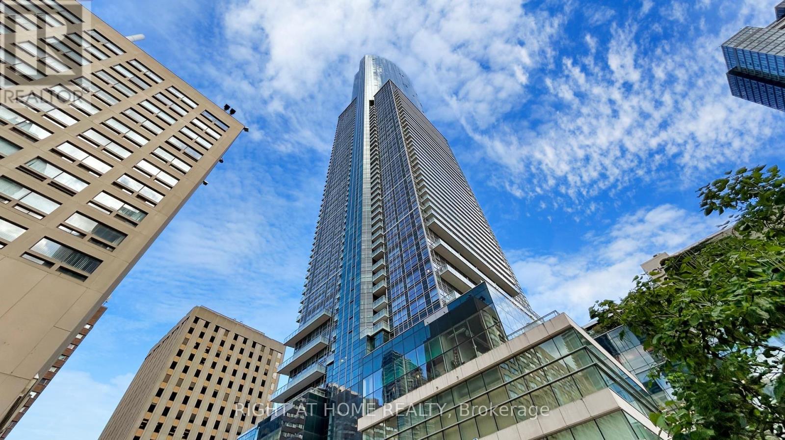 7405 - 388 Yonge Street, Toronto, Ontario  M5B 0A4 - Photo 46 - C12366632