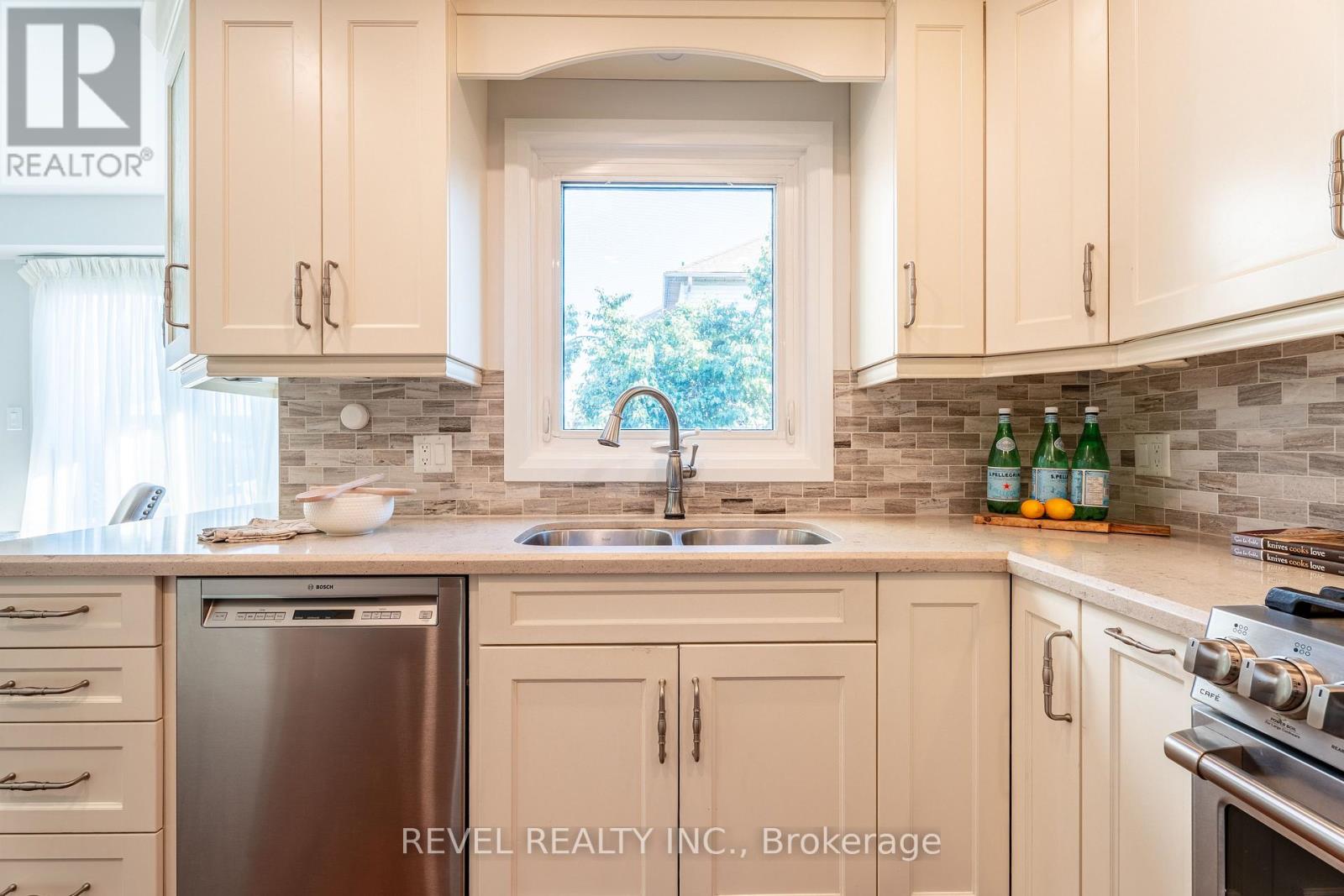 117 Apple Blossom Boulevard, Clarington, Ontario  L1C 4T8 - Photo 15 - E12366700