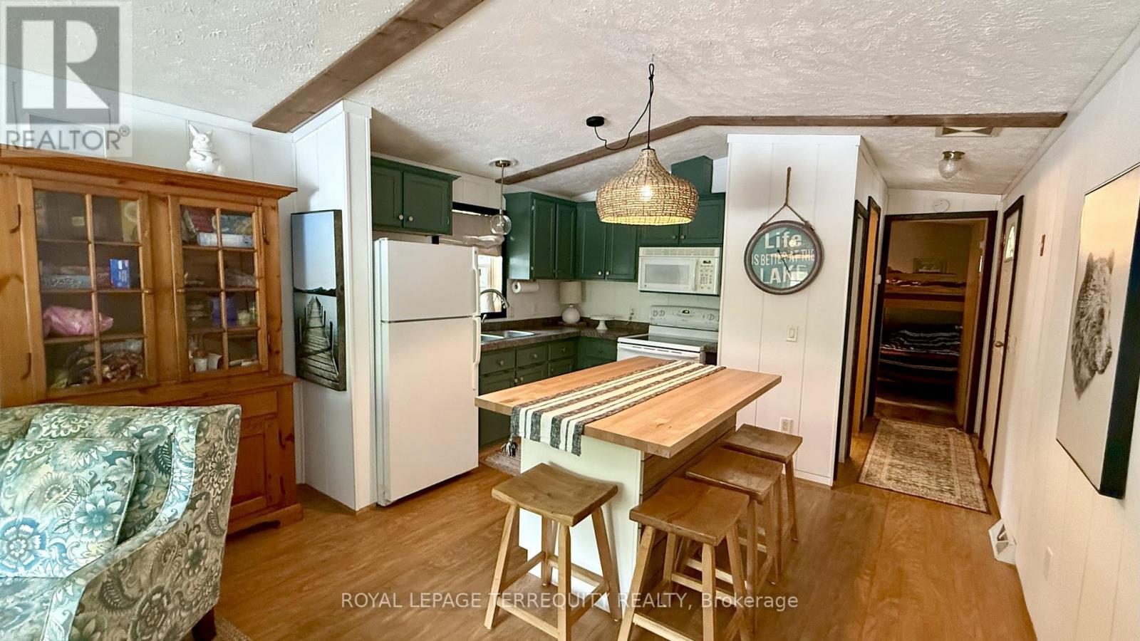 14a Rockhaven Street, Selwyn, Ontario  K0L 2H0 - Photo 7 - X12346125