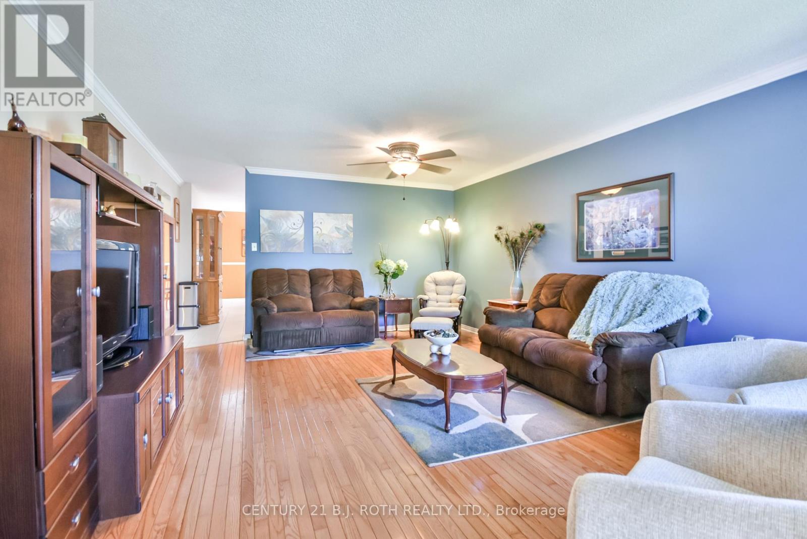 1957 Mill Street, Innisfil, Ontario  L9S 2A2 - Photo 7 - N12366637