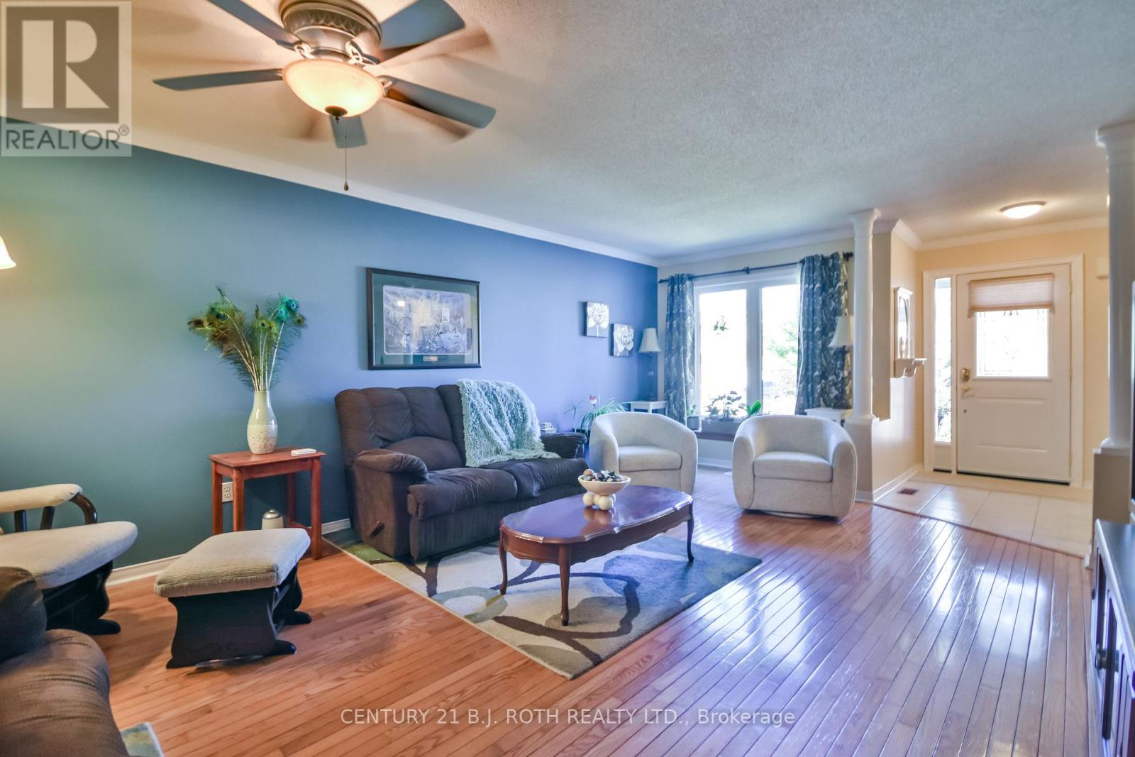 1957 Mill Street, Innisfil, Ontario  L9S 2A2 - Photo 8 - N12366637