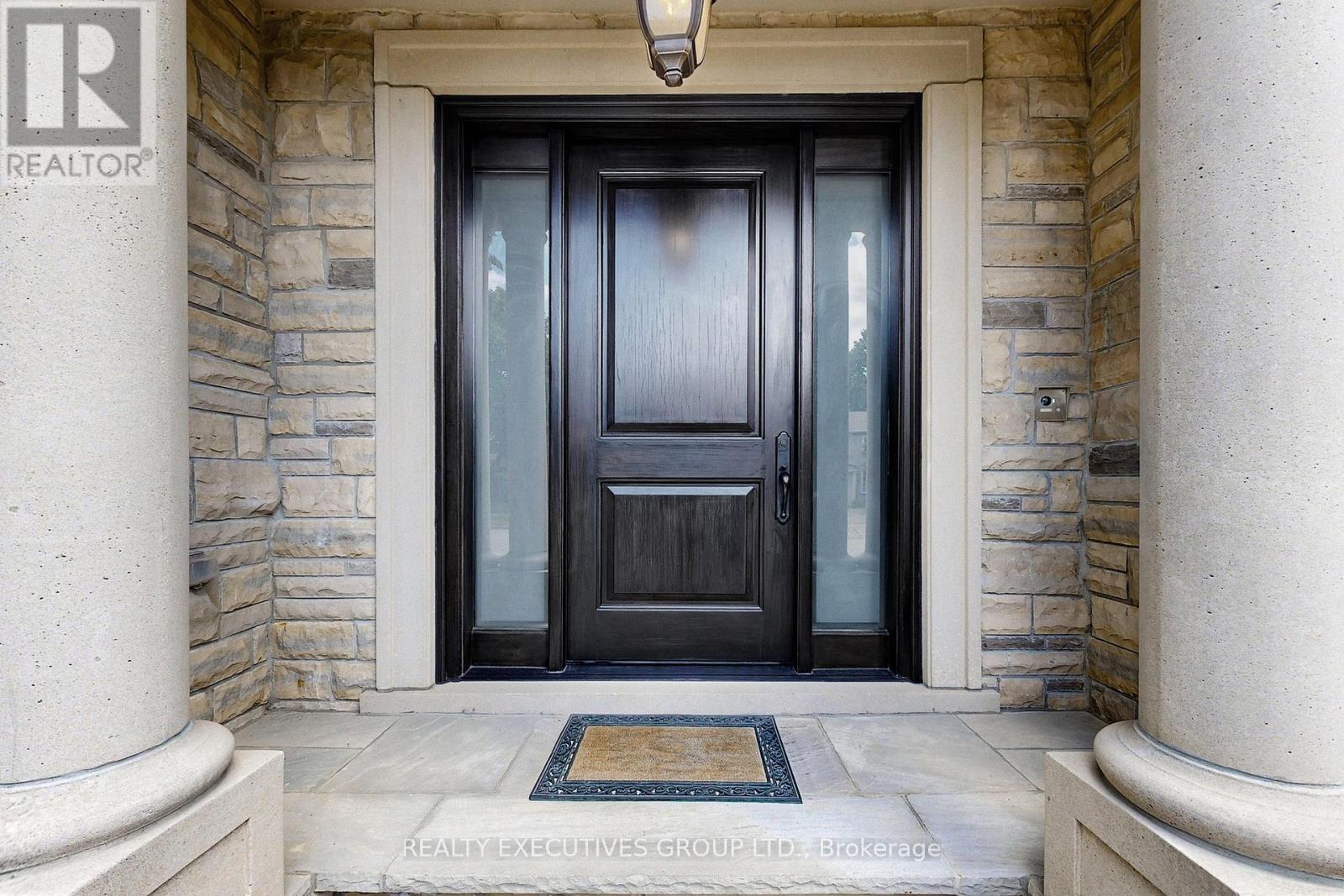 Property at 169 BAY THORN DRIVE image 2