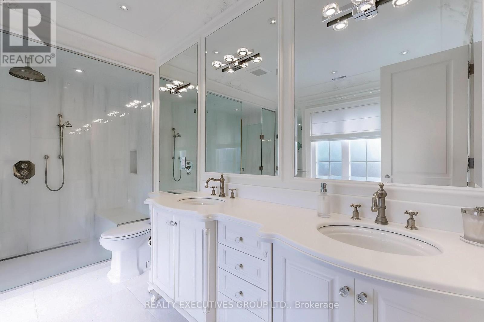 169 Bay Thorn Drive, Markham (Royal Orchard), Ontario  L3T 3V2 - Photo 28 - N12366671