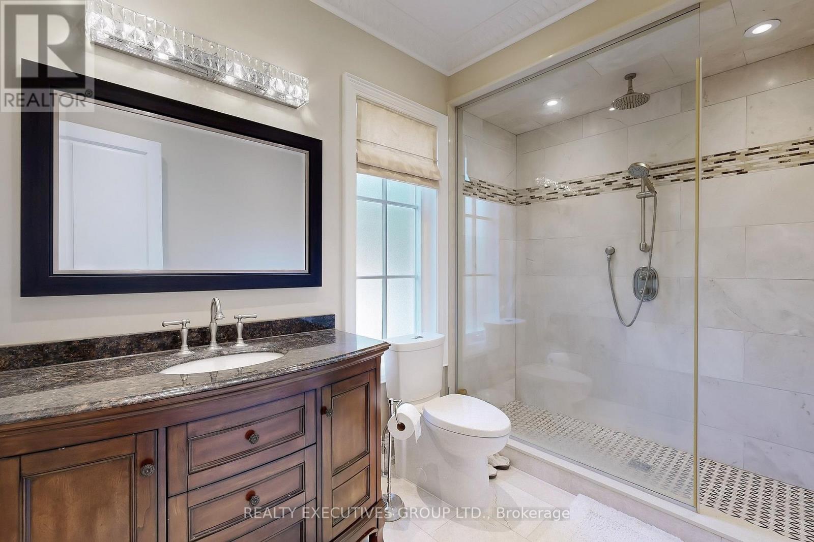 169 Bay Thorn Drive, Markham (Royal Orchard), Ontario  L3T 3V2 - Photo 38 - N12366671