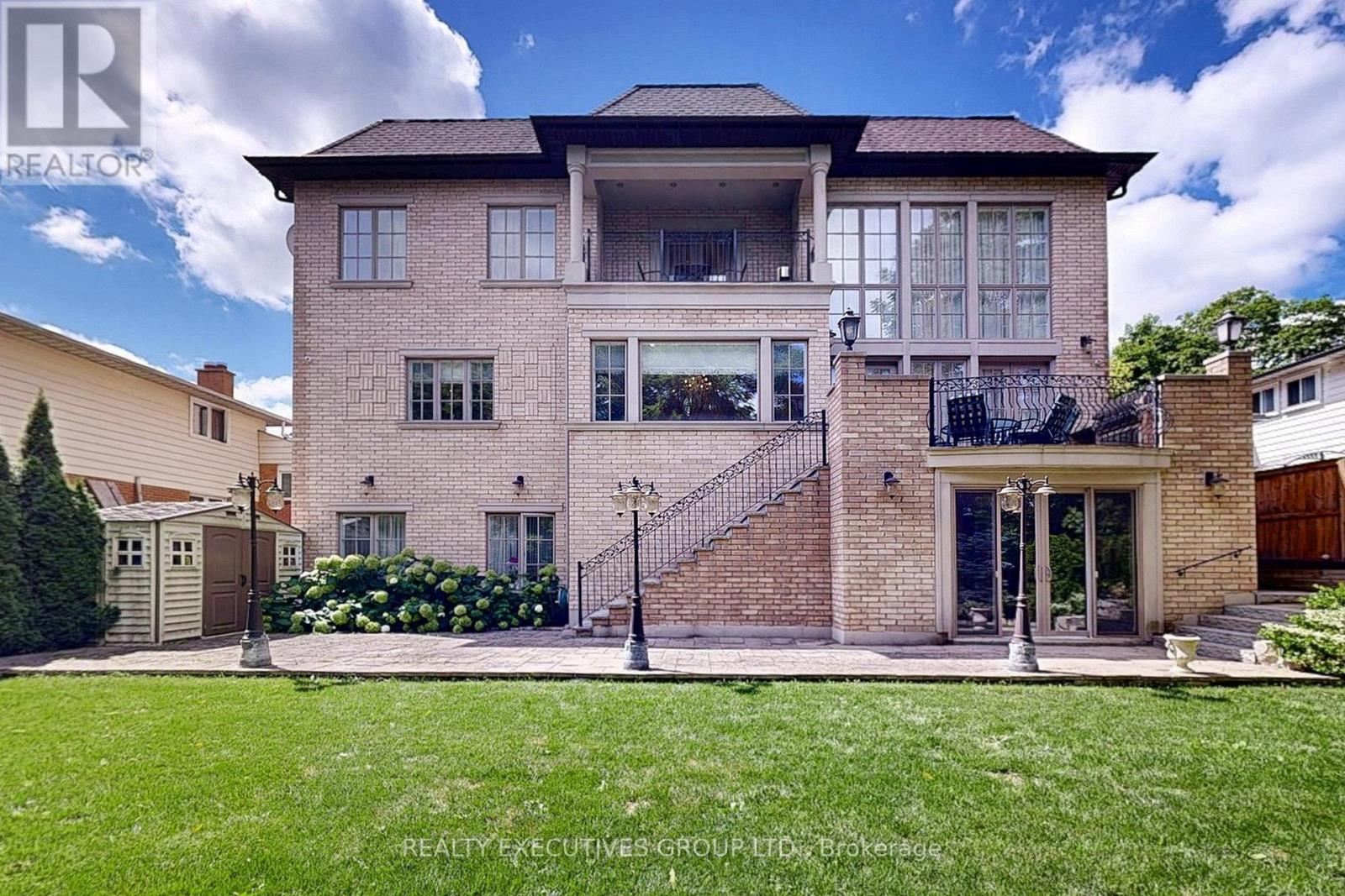 169 Bay Thorn Drive, Markham (Royal Orchard), Ontario  L3T 3V2 - Photo 48 - N12366671
