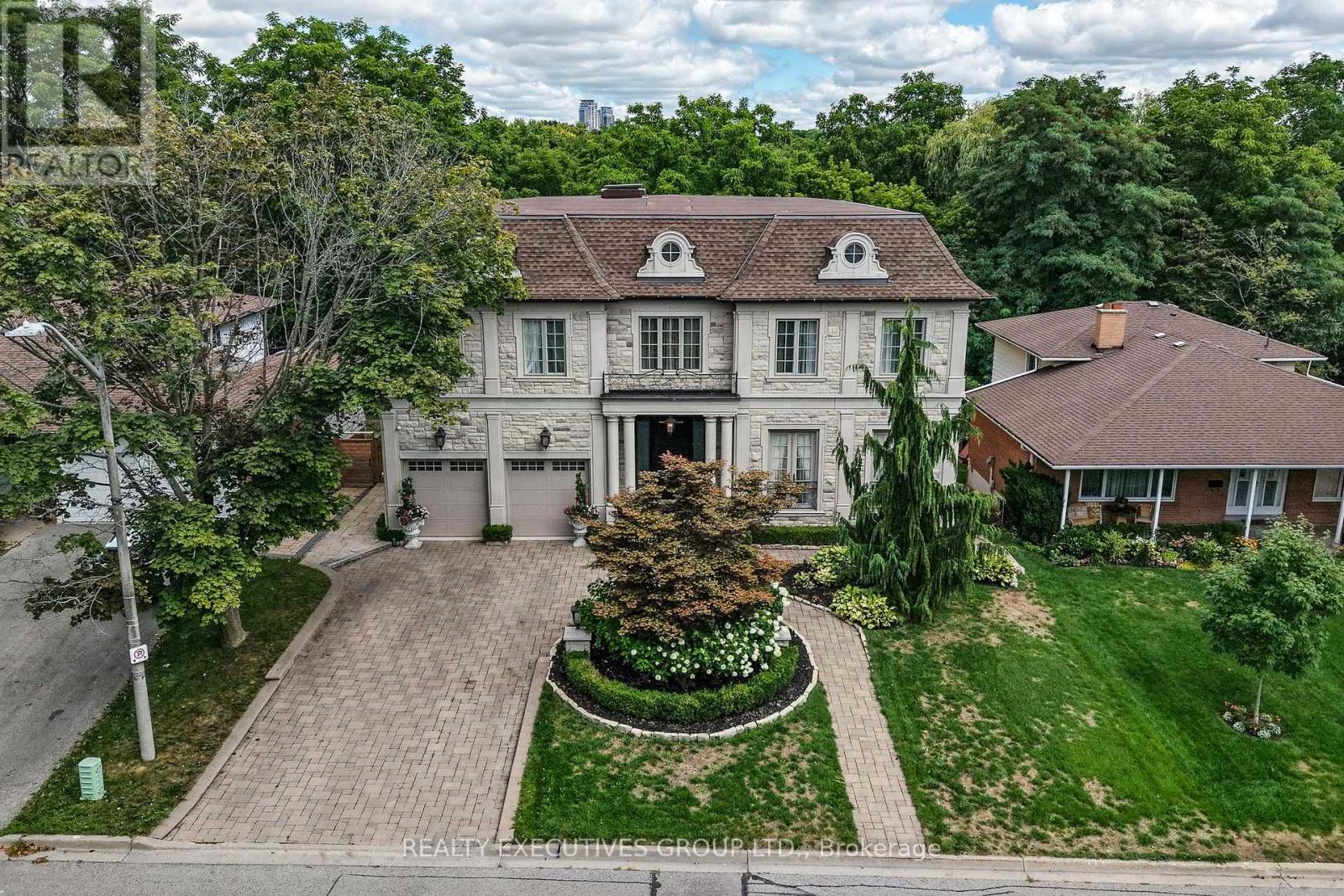 169 Bay Thorn Drive, Markham (Royal Orchard), Ontario  L3T 3V2 - Photo 49 - N12366671