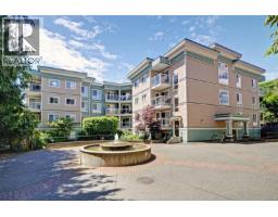 308 649 Bay St Downtown