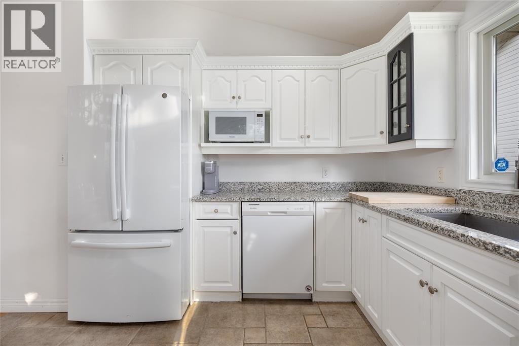 386 Nash Drive, St Clair, Ontario  N0N 1G0 - Photo 13 - 25021719