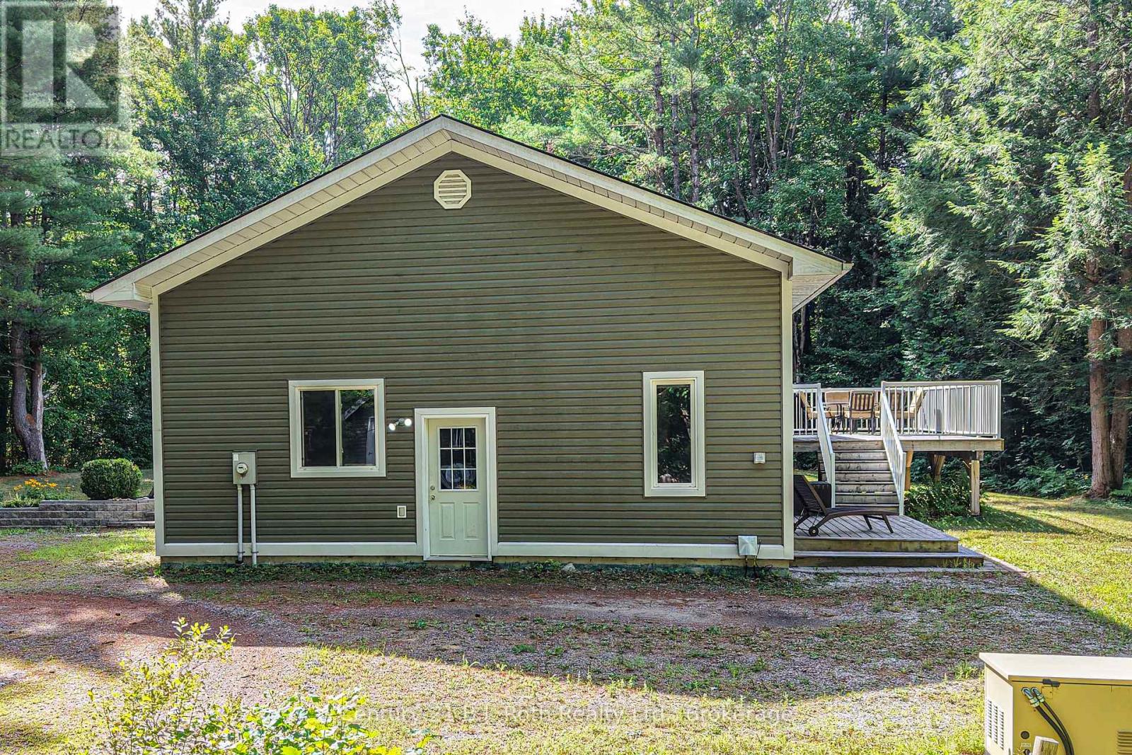 2289 Southwood Road, Gravenhurst, Ontario  P0E 1G0 - Photo 36 - X12366773