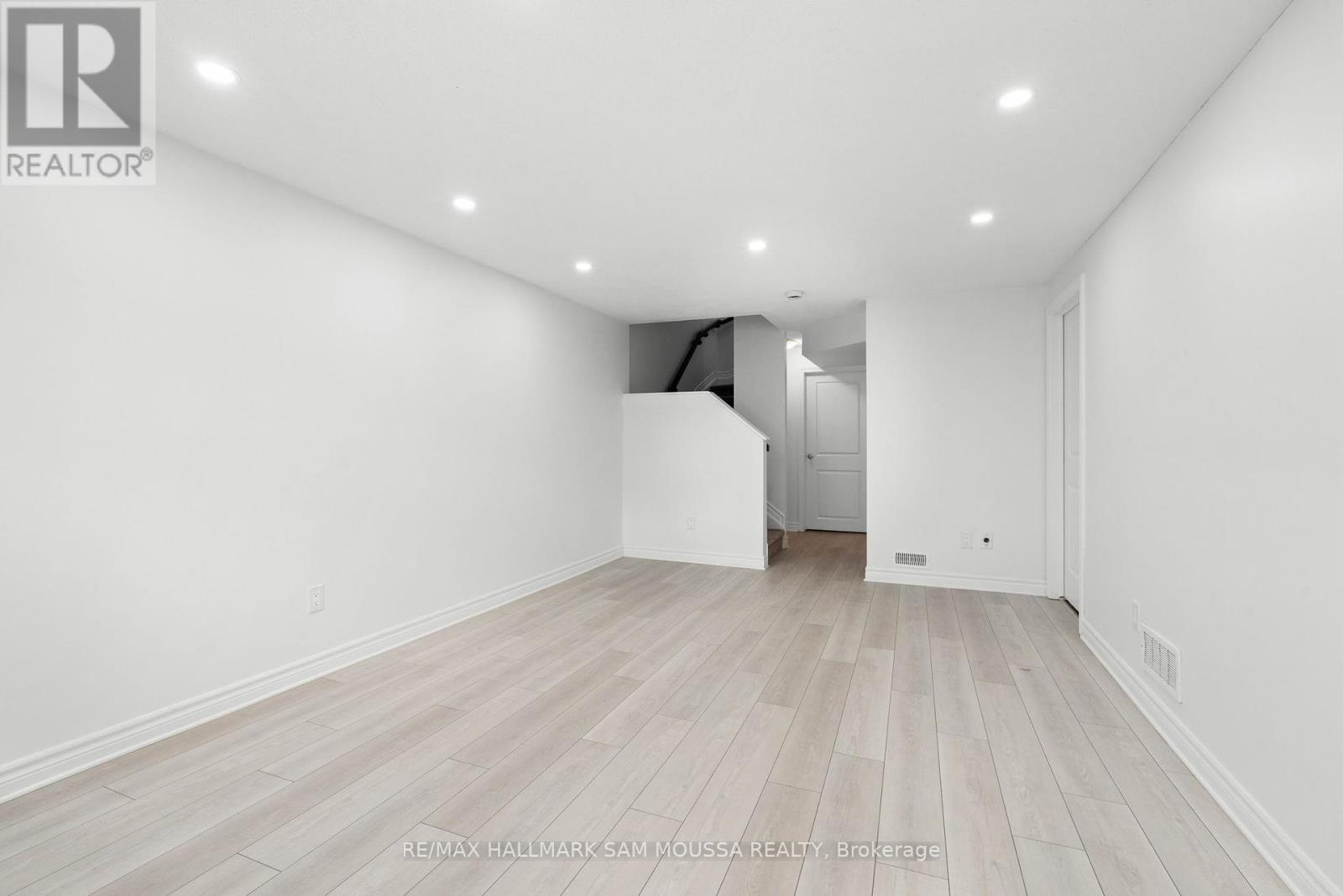 2477 Waterlilly Way, Ottawa, Ontario  K2J 6M3 - Photo 33 - X12366727