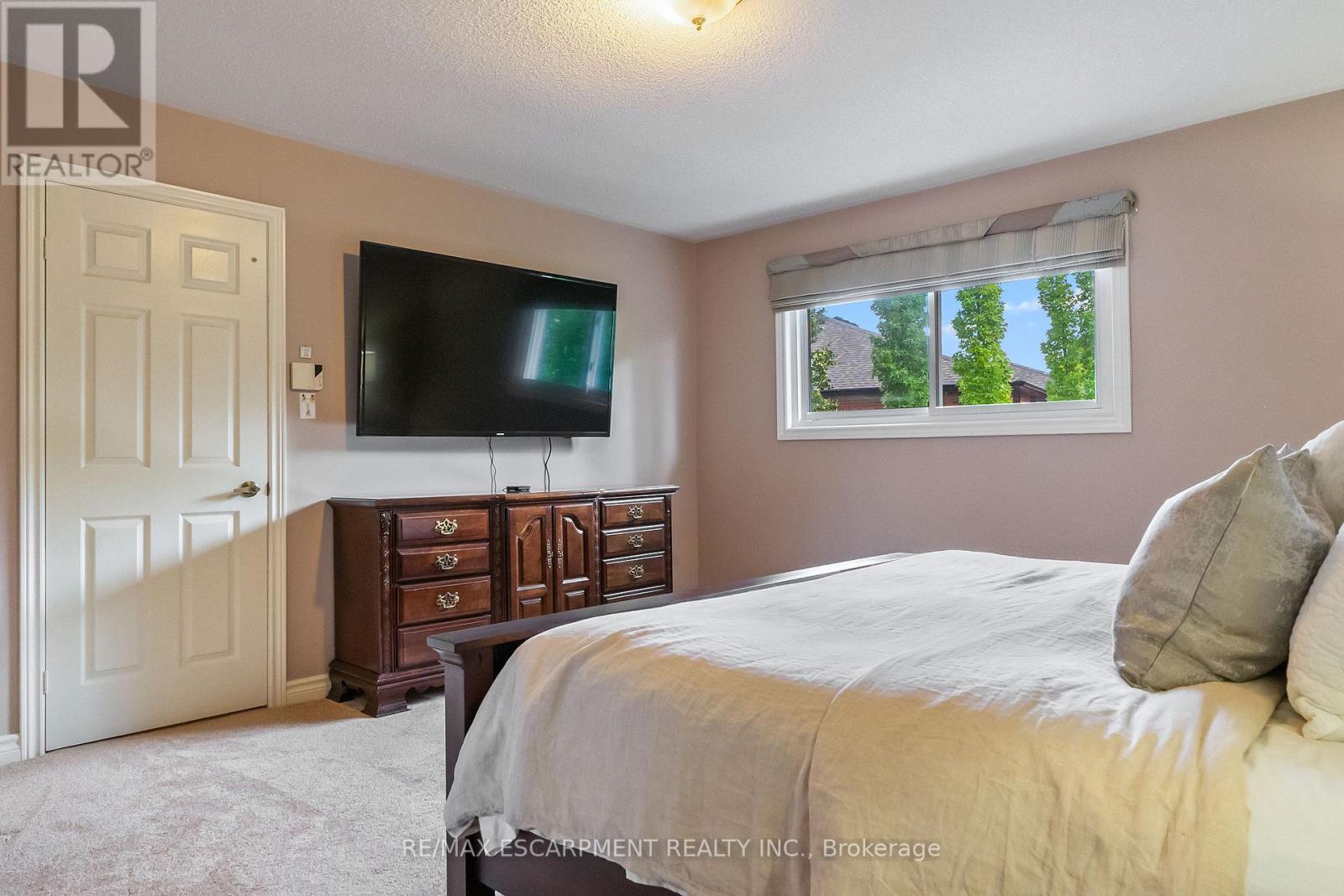 2421 Susquehanna Court, Oakville, Ontario  L6H 5Y8 - Photo 25 - W12366688