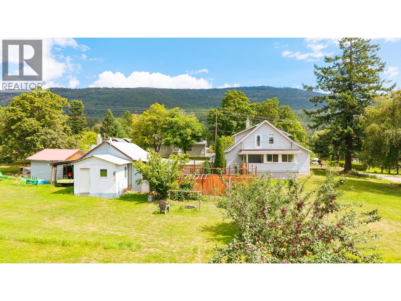 5315 Cory Road, Wynndel, British Columbia  V0B 2N1 - Photo 4 - 10360730