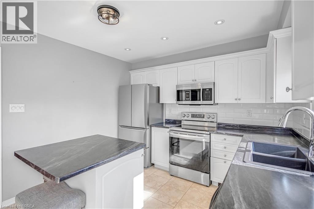 27 Shantz Avenue, Brantford, Ontario  N3T 0A6 - Photo 10 - 40764005